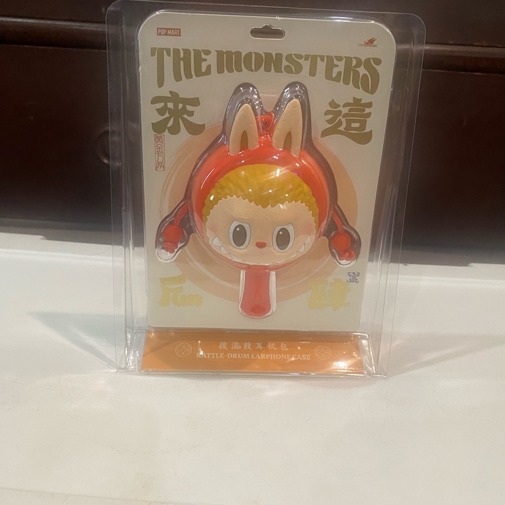 Pop Mart The Monster Rattle Drum Earphone Case